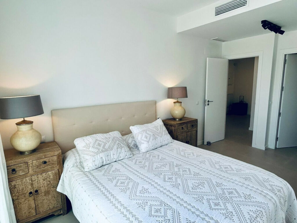 Ground Floor Apartment Estepona Málaga - image 9
