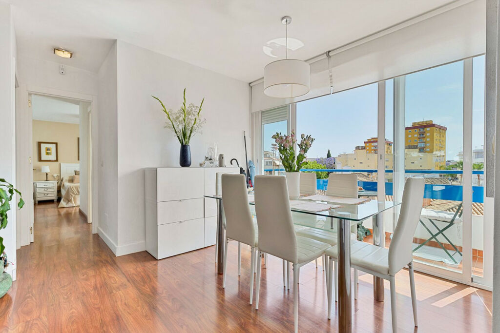 Middle Floor Apartment Fuengirola Málaga - image 9