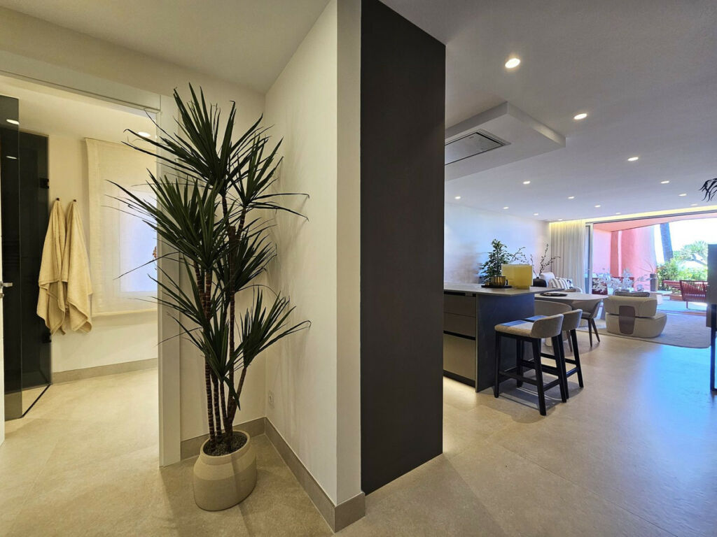 Ground Floor Apartment New Golden Mile Málaga - image 9