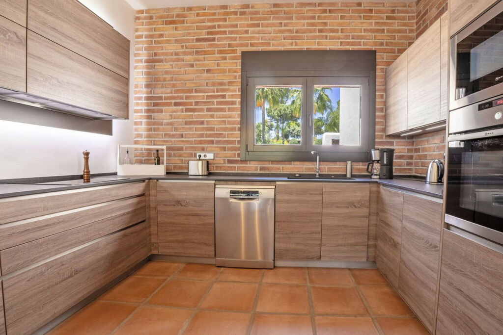 Detached Villa La Cala Golf Málaga - image 12