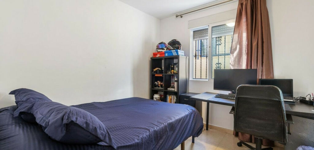 Detached Villa Villamartin Alicante - image 9