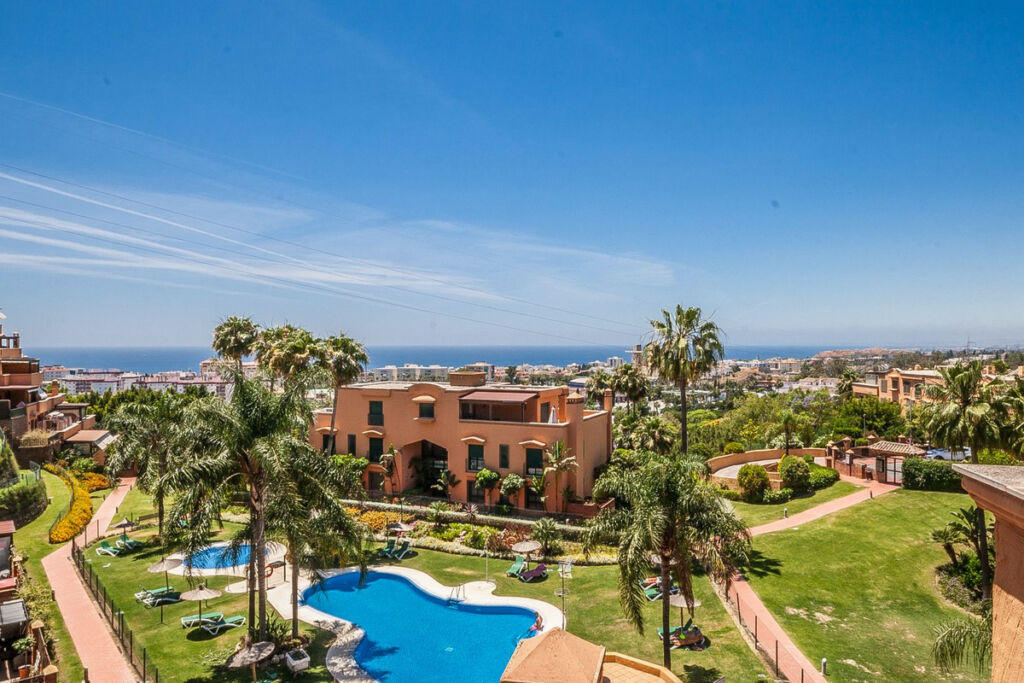 Middle Floor Apartment Marbella Málaga - image 14