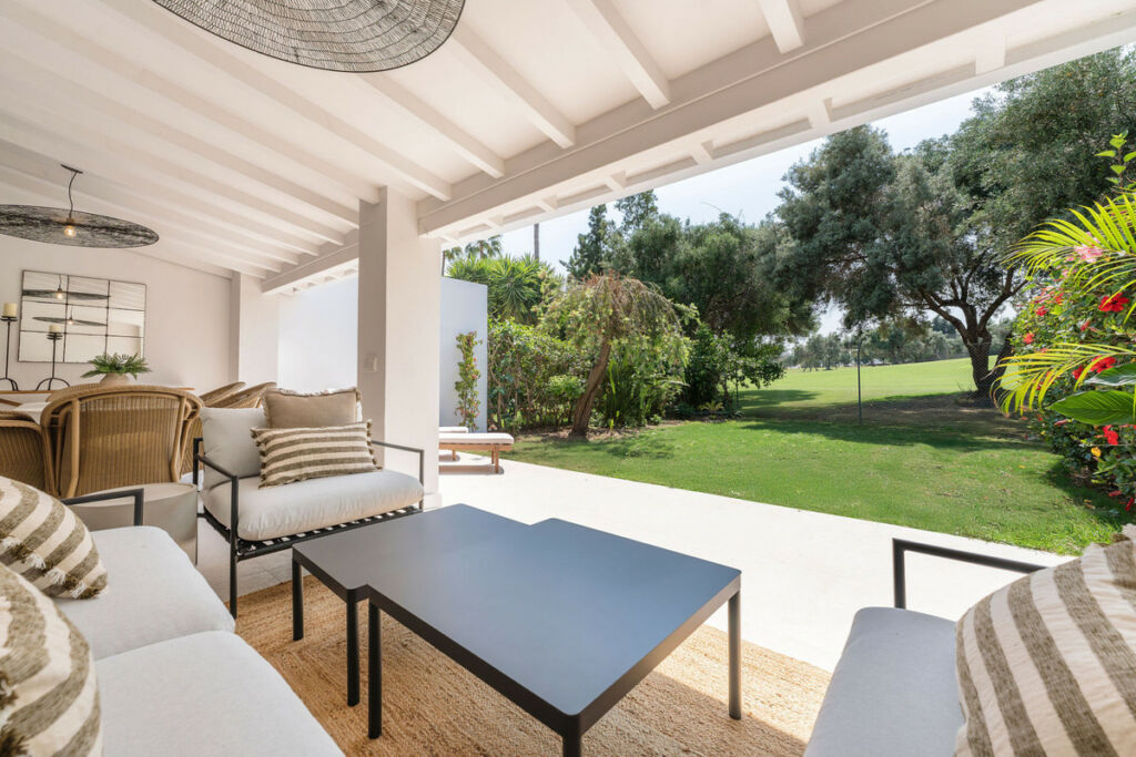 Townhouse Nueva Andalucía Málaga - image 9