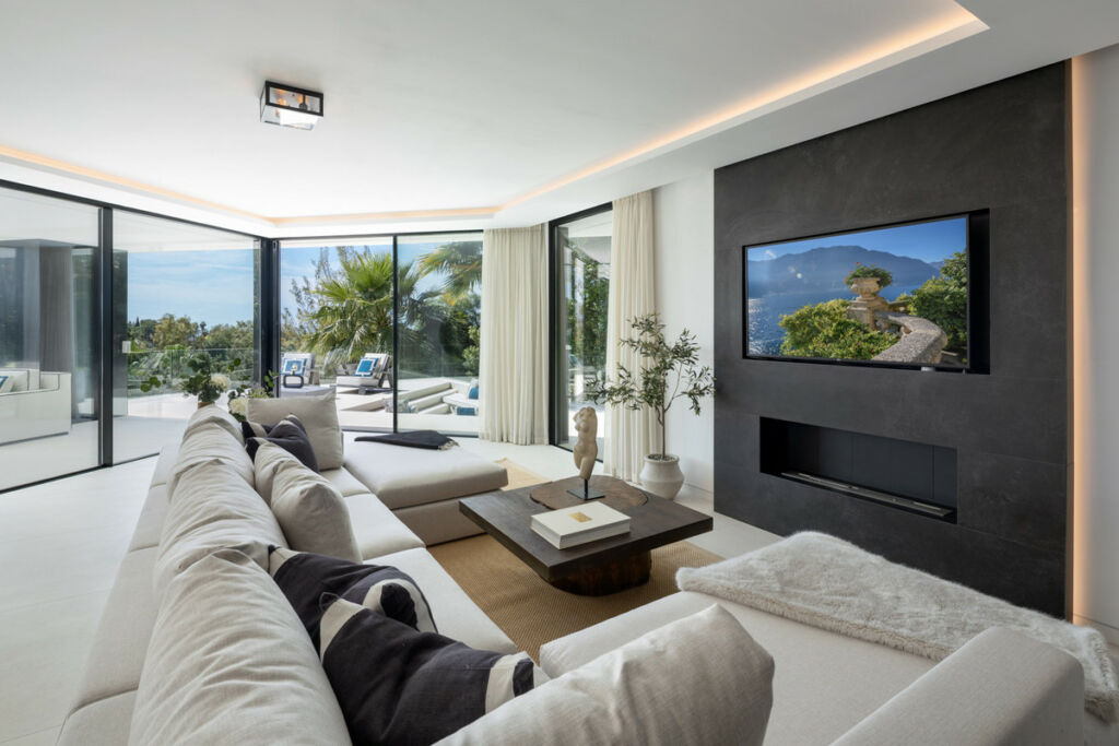 Detached Villa Benahavís Málaga - image 9