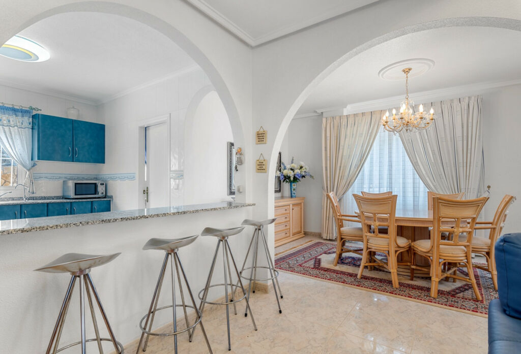 Detached Villa Ciudad Quesada Alicante - image 9