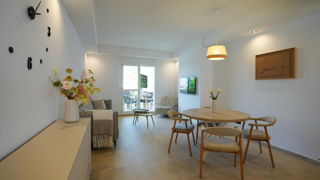 Middle Floor Apartment Nueva Andalucía Málaga - image 9