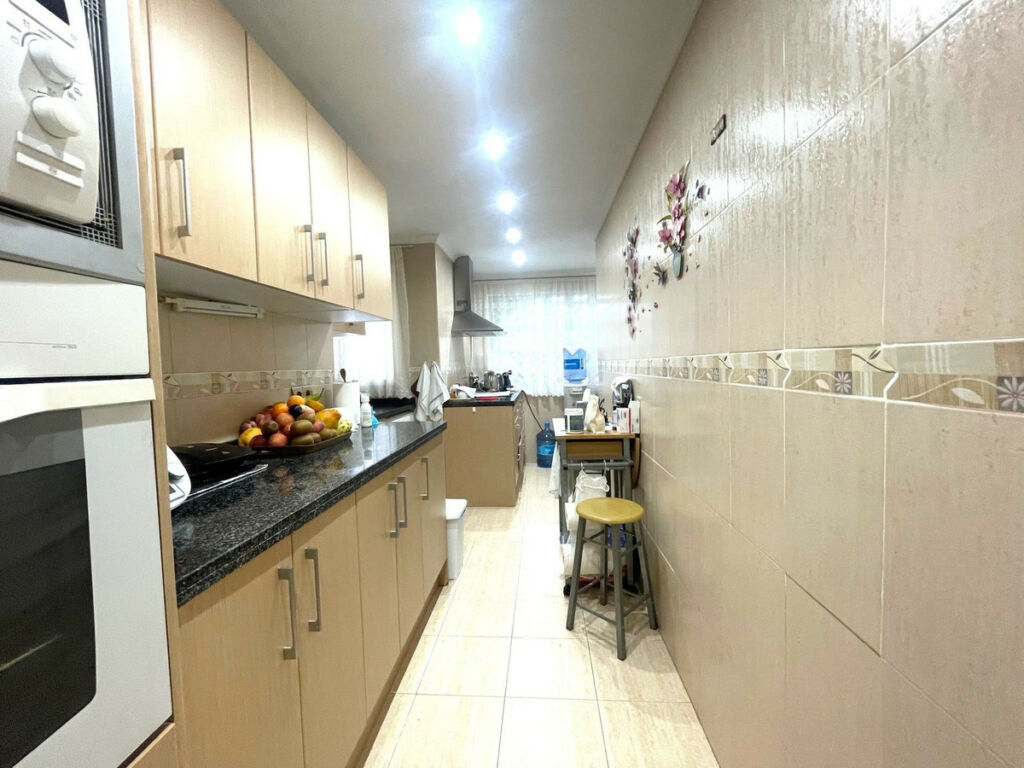 Ground Floor Apartment Atalaya Málaga - image 9