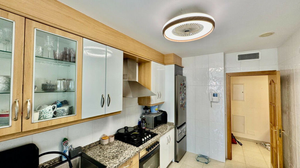 Middle Floor Apartment Villajoyosa Alicante - image 9
