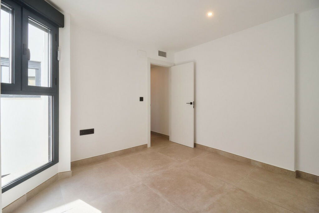 Middle Floor Apartment Fuengirola Málaga - image 90