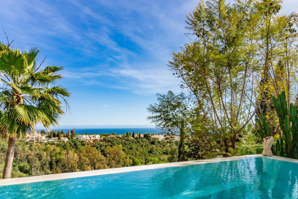 Detached Villa Sierra Blanca Málaga