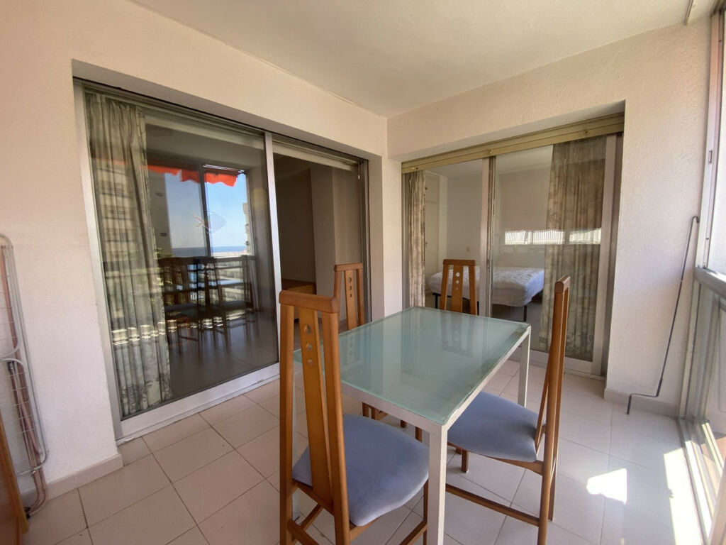 Middle Floor Apartment Marbella Málaga - image 3