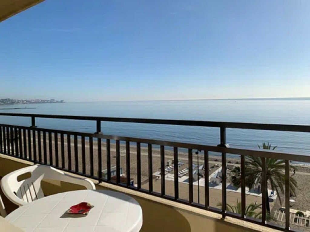 Middle Floor Apartment Fuengirola Málaga