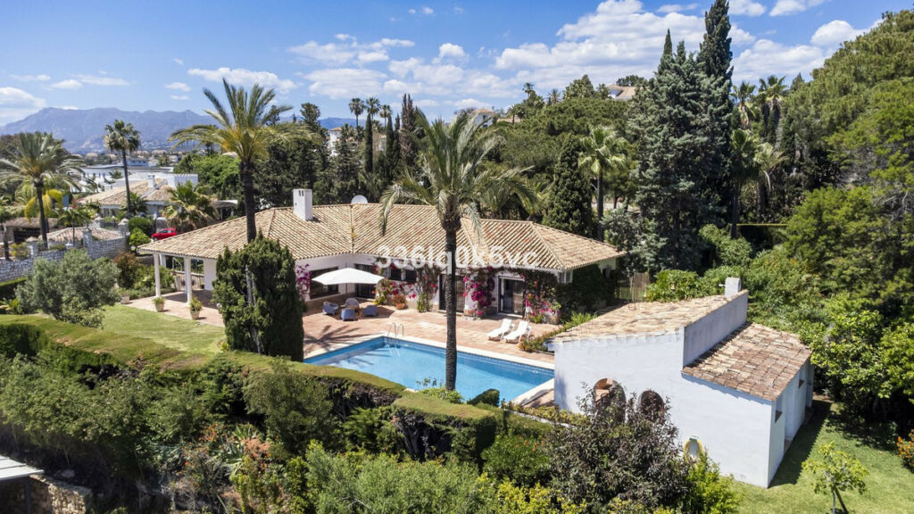 Detached Villa Las Chapas Málaga