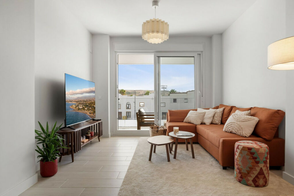 Middle Floor Apartment Estepona Málaga