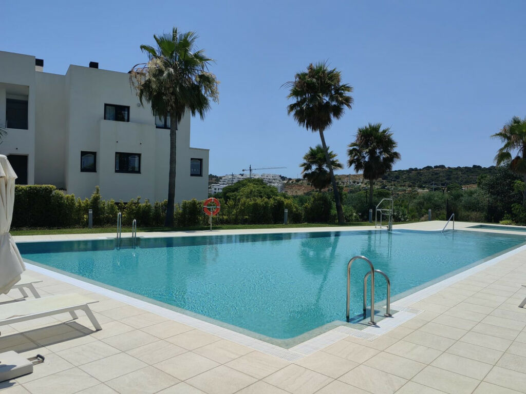 Middle Floor Apartment Estepona Málaga
