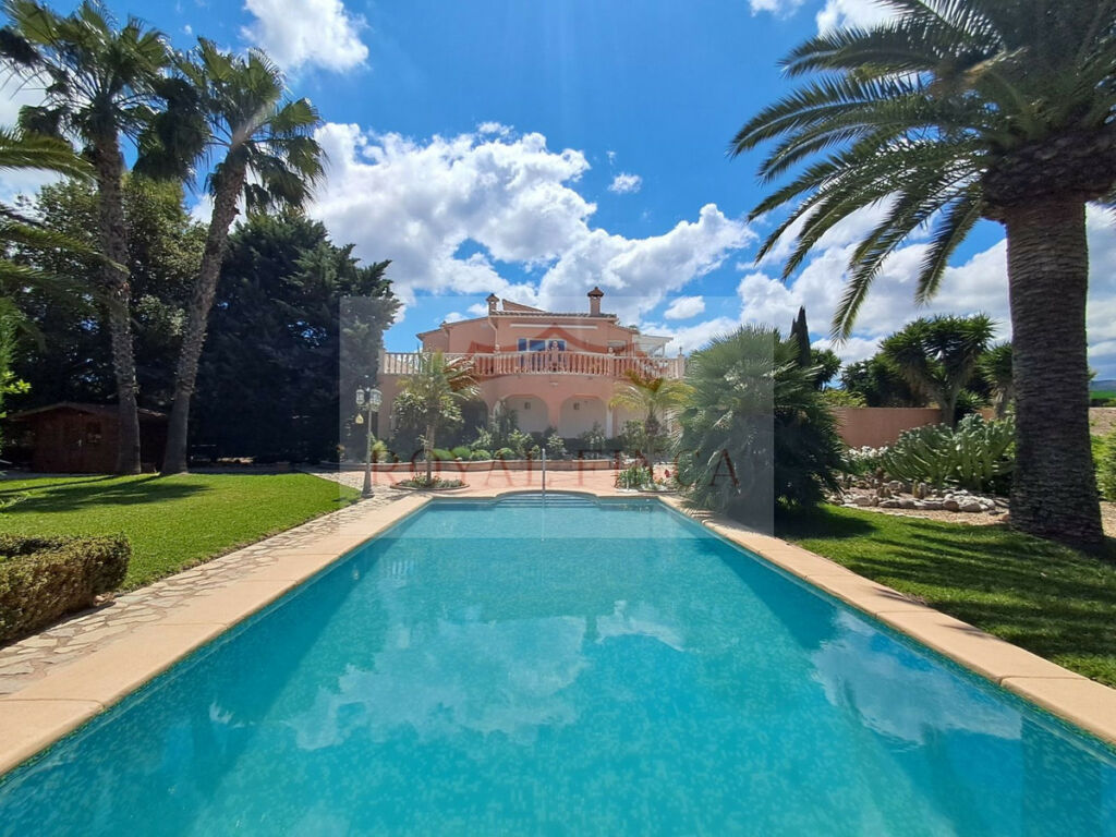 Detached Villa Sanet y Negrals Alicante