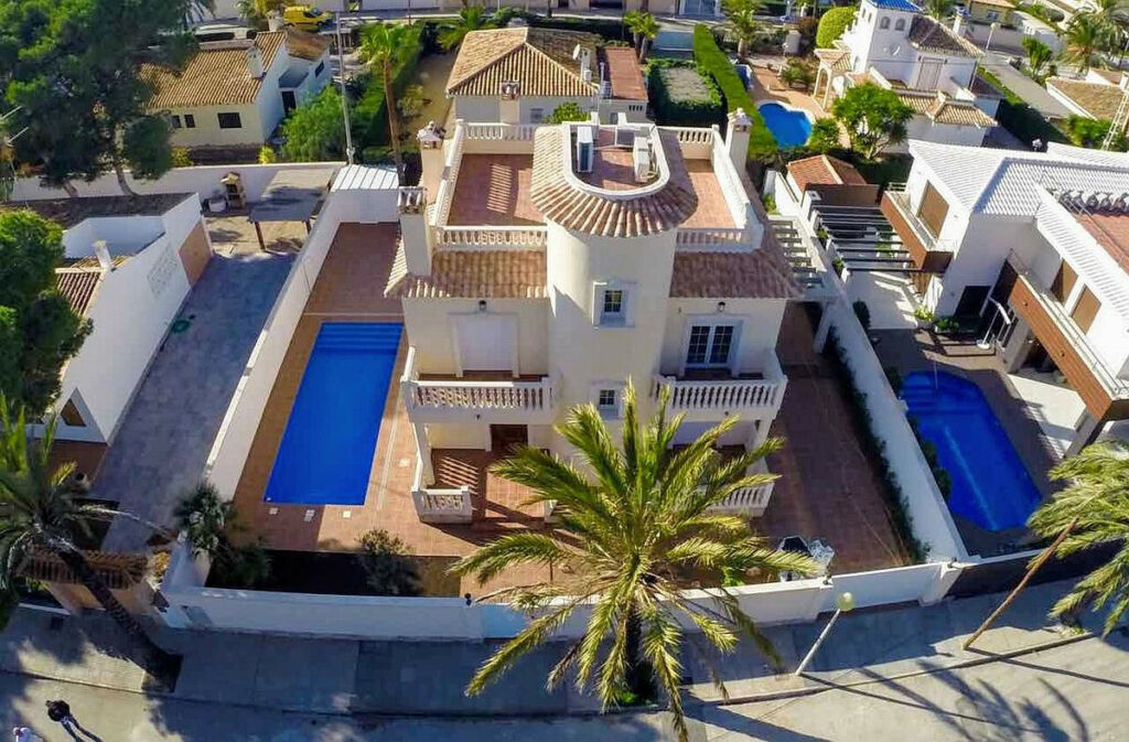 Detached Villa Cabo Roig Alicante