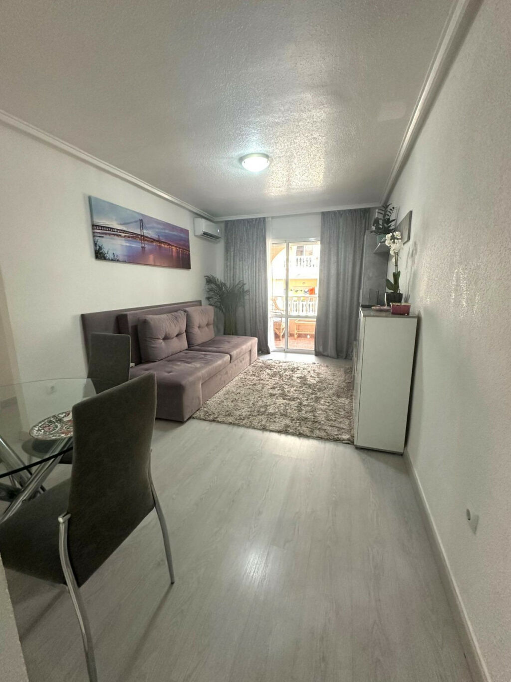 Middle Floor Apartment Torrevieja Alicante