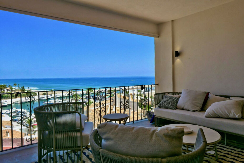 Middle Floor Apartment Puerto de Cabopino Málaga - image 19