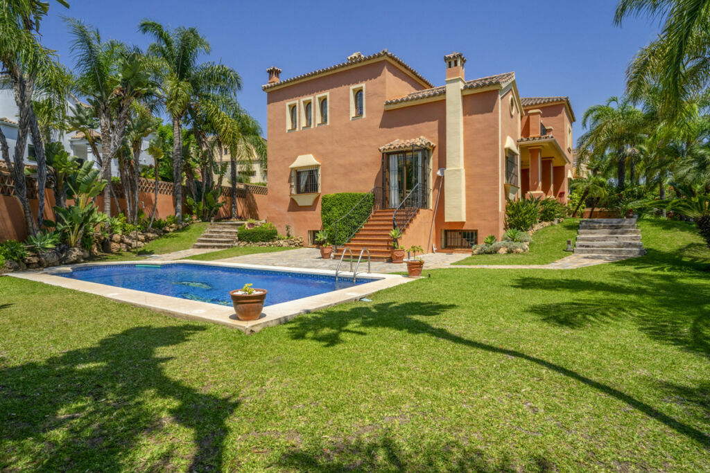 Detached Villa Guadalmina Alta Málaga