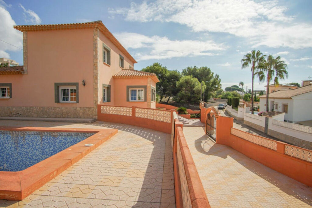 Detached Villa Los Pinos Alicante