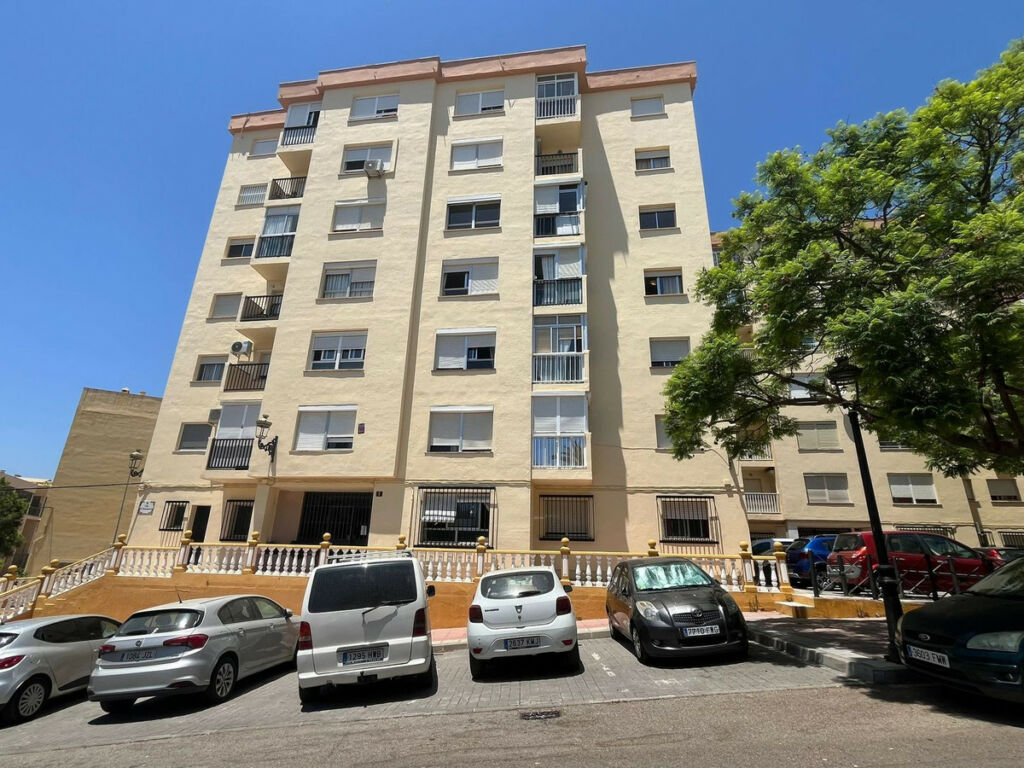 Middle Floor Apartment Estepona Málaga