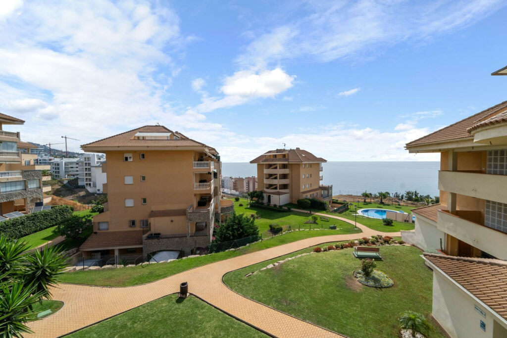 Middle Floor Apartment Fuengirola Málaga