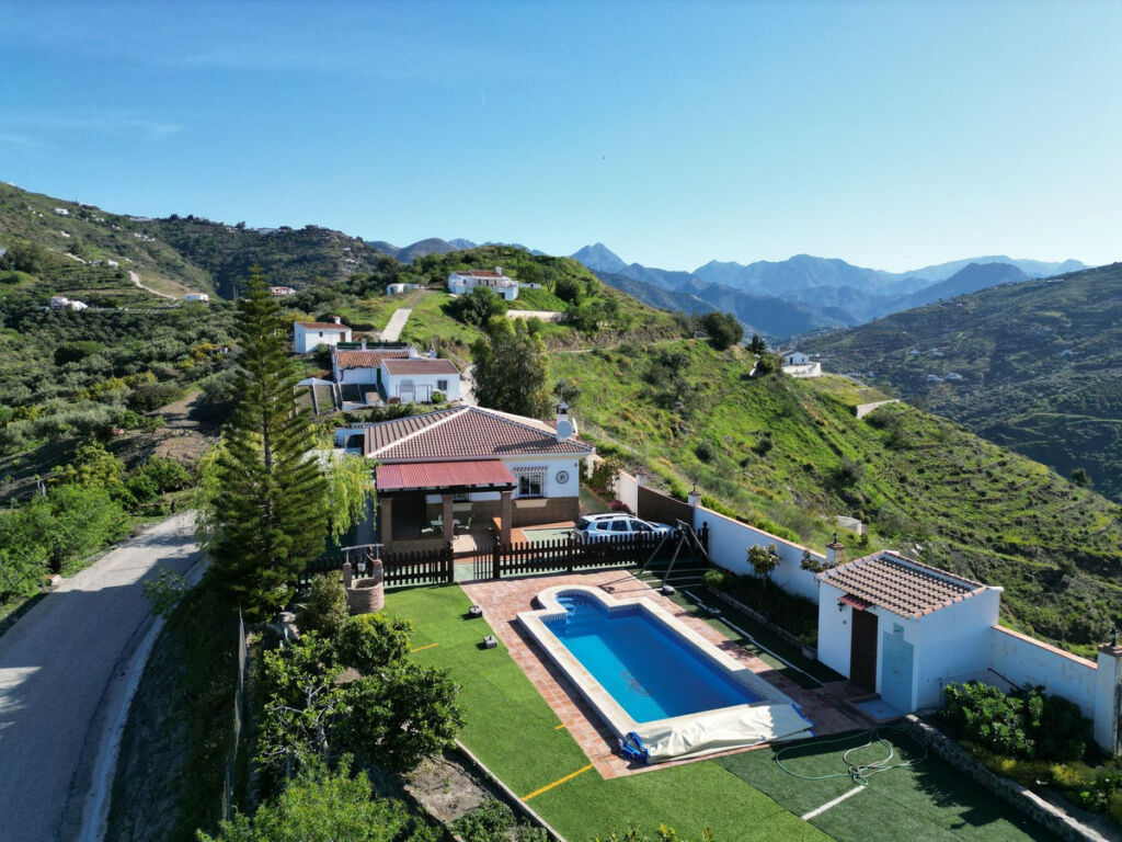 Detached Villa Cómpeta Málaga