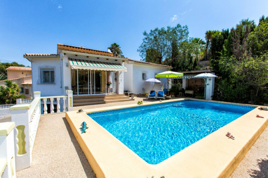 Detached Villa Calpe Alicante - image 4