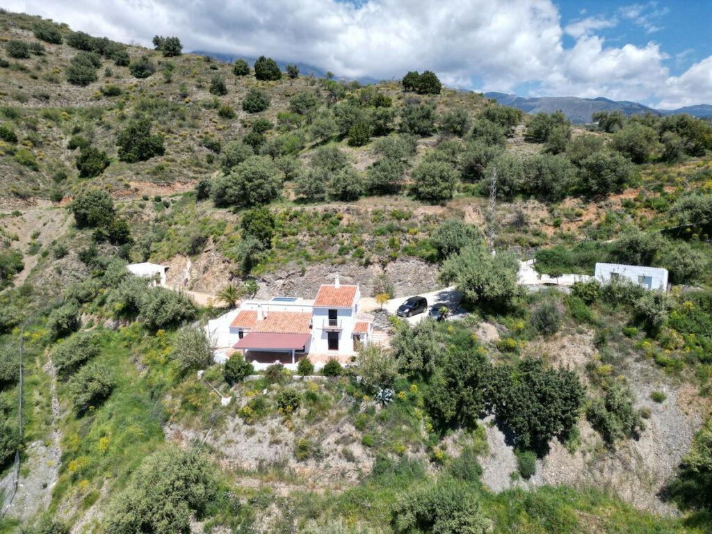 Detached Villa Sedella Málaga - image 3