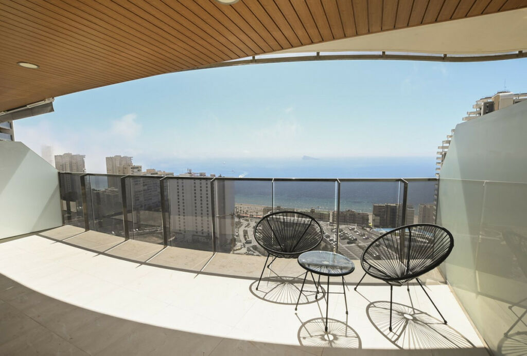 Middle Floor Apartment Benidorm Alicante