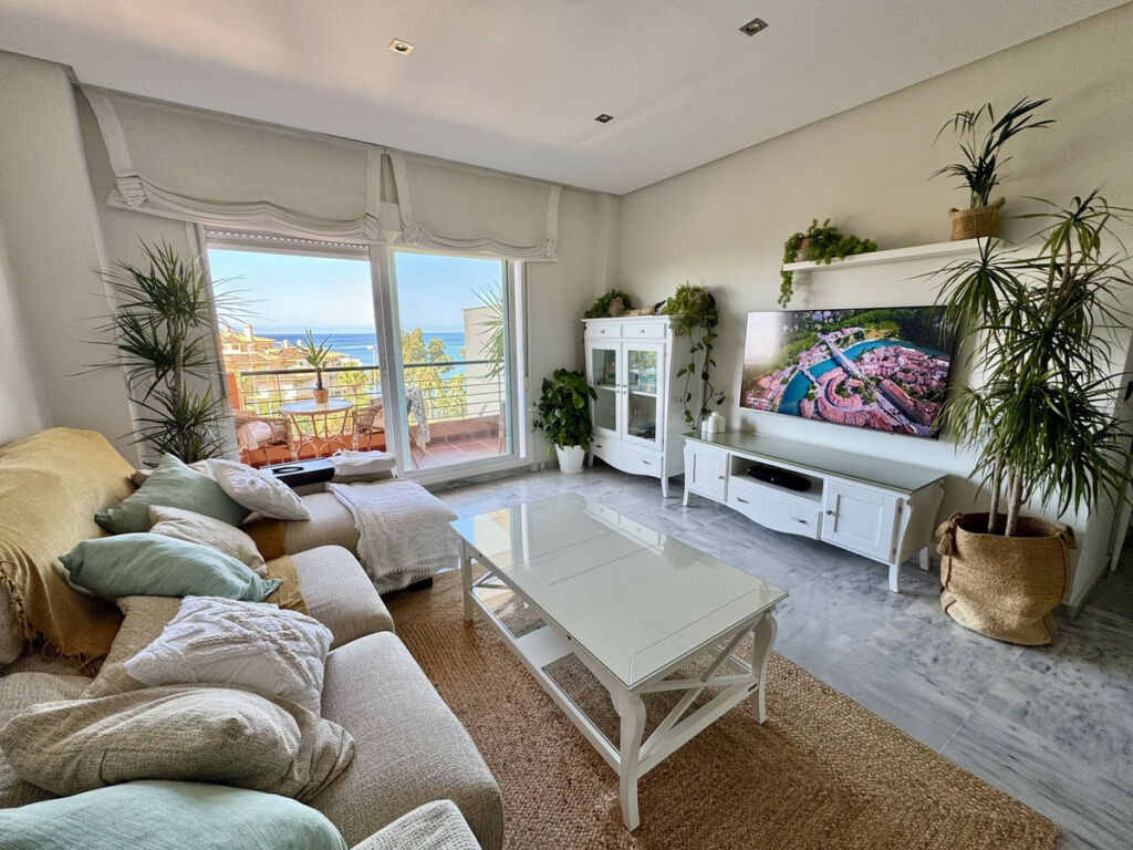Middle Floor Apartment Benalmadena Costa Málaga