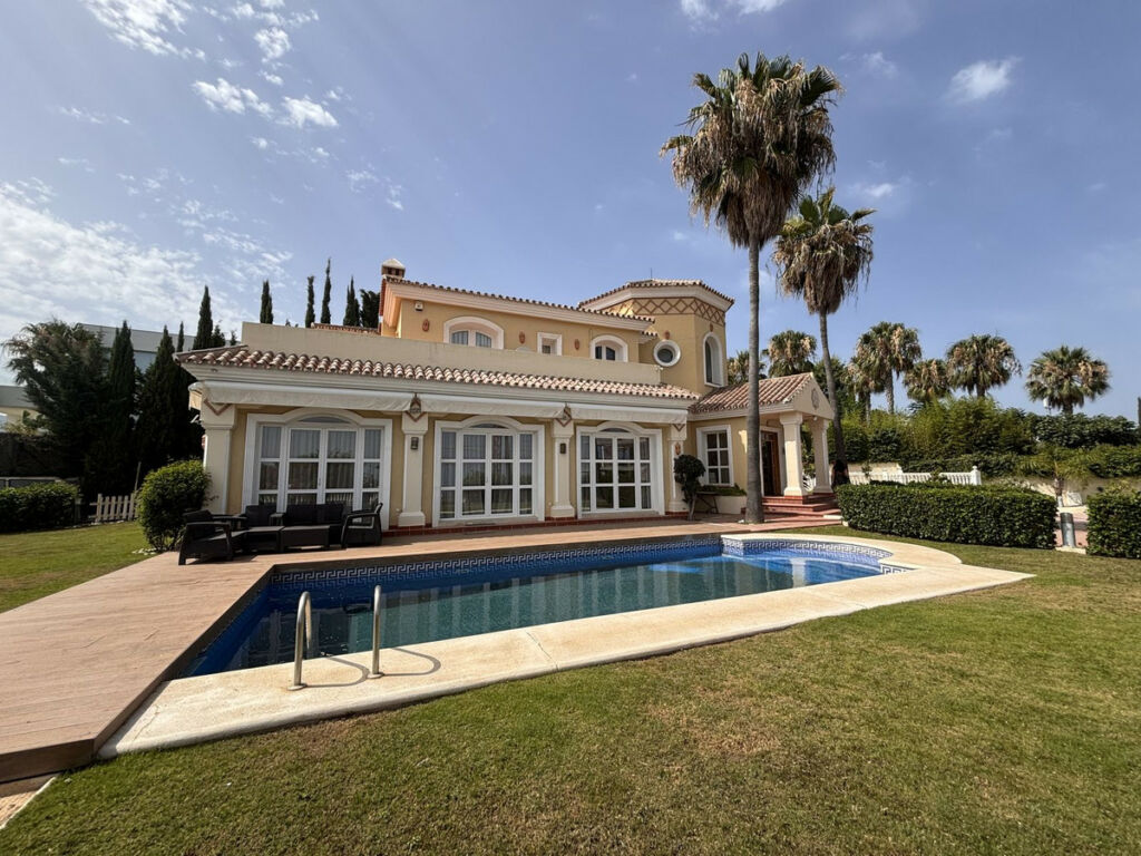 Detached Villa Selwo Málaga