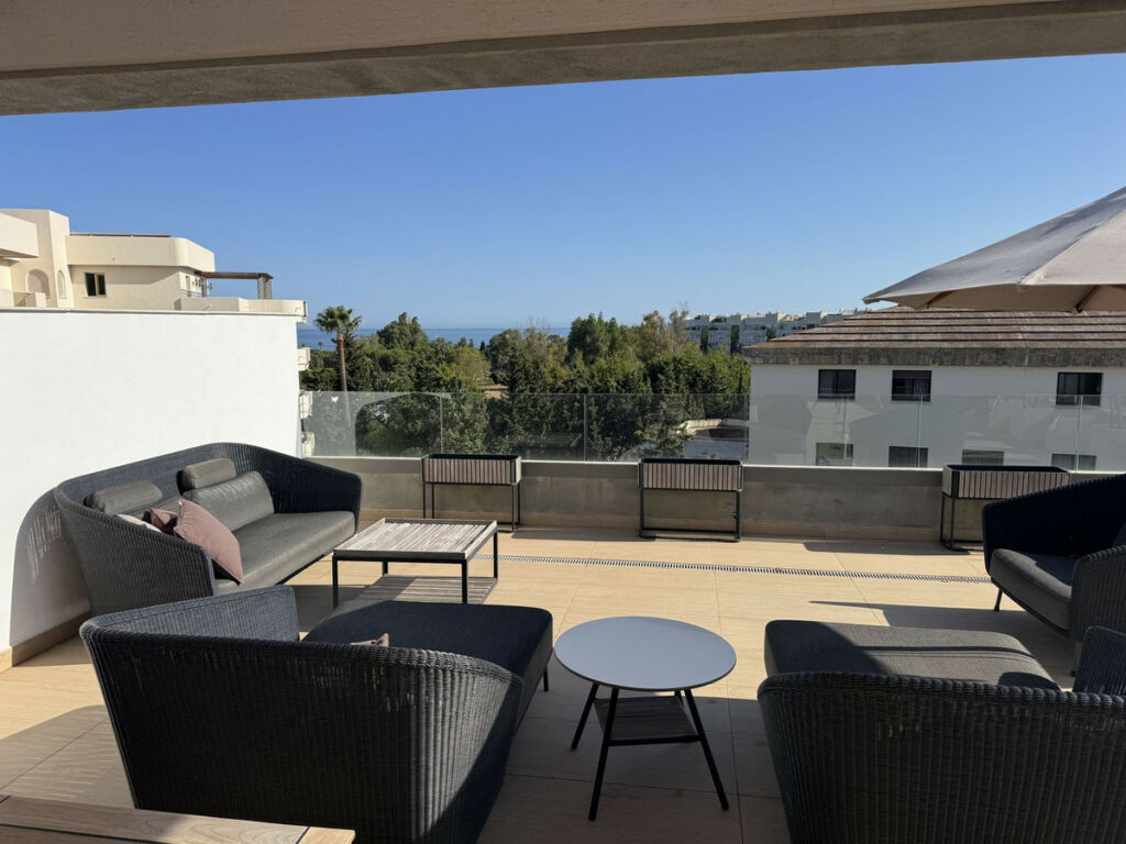 Penthouse Duplex Nueva Andalucía Málaga