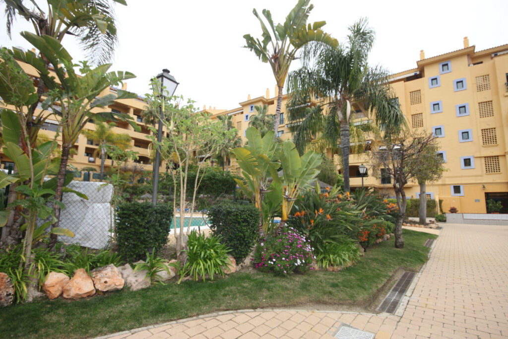 Middle Floor Apartment San Pedro de Alcántara Málaga