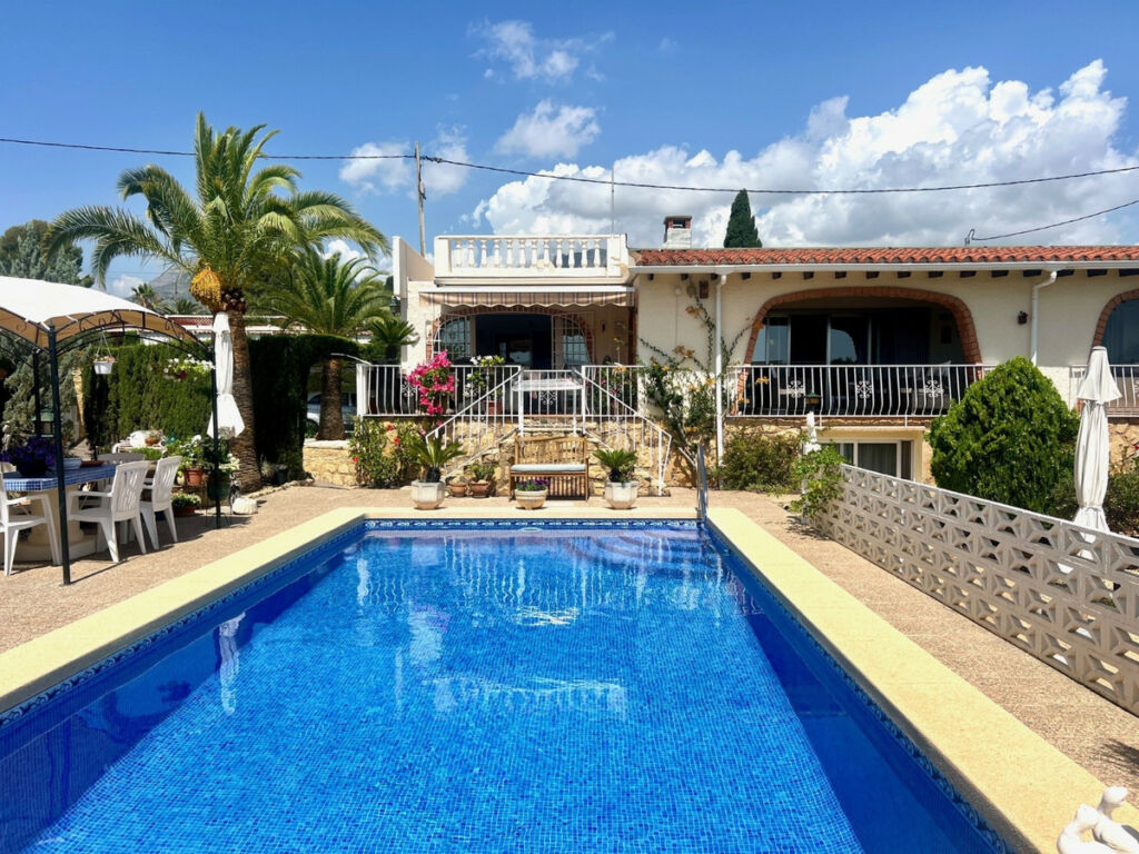 Detached Villa L'Alfás del Pi Alicante