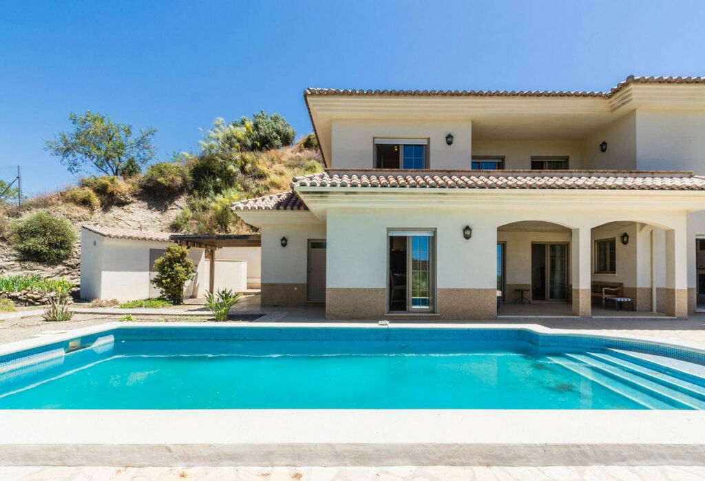 Detached Villa Arenas Málaga - image 2