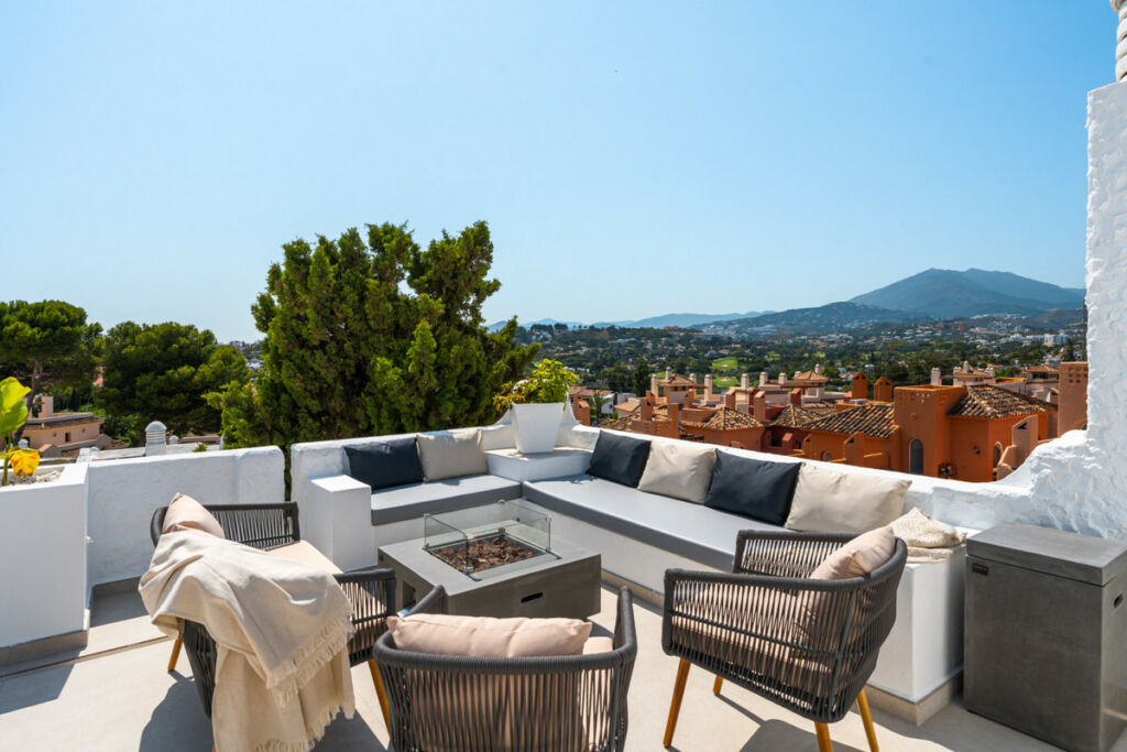 Penthouse Duplex Nueva Andalucía Málaga