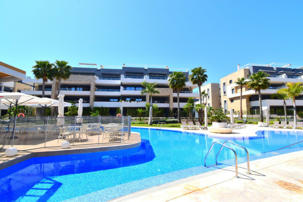Middle Floor Apartment Playa Flamenca Alicante