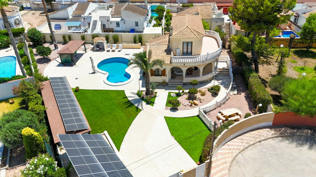 Detached Villa La Siesta Alicante