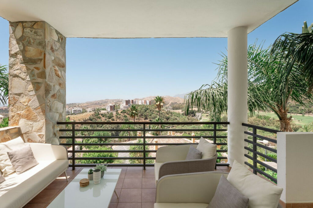 Middle Floor Apartment Los Almendros Málaga