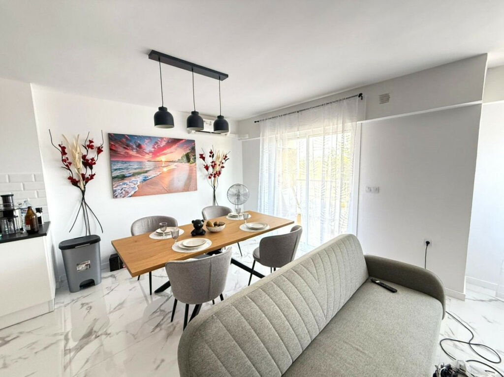 Middle Floor Apartment Punta Prima Alicante