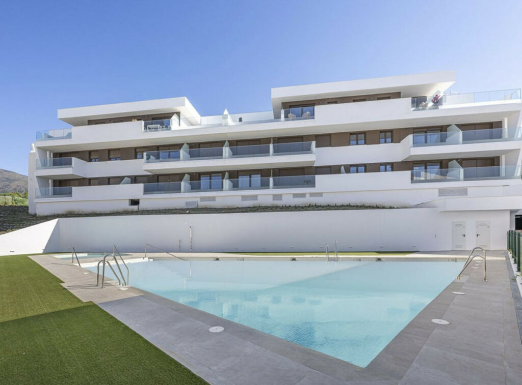 Ground Floor Apartment Estepona Málaga - image 6