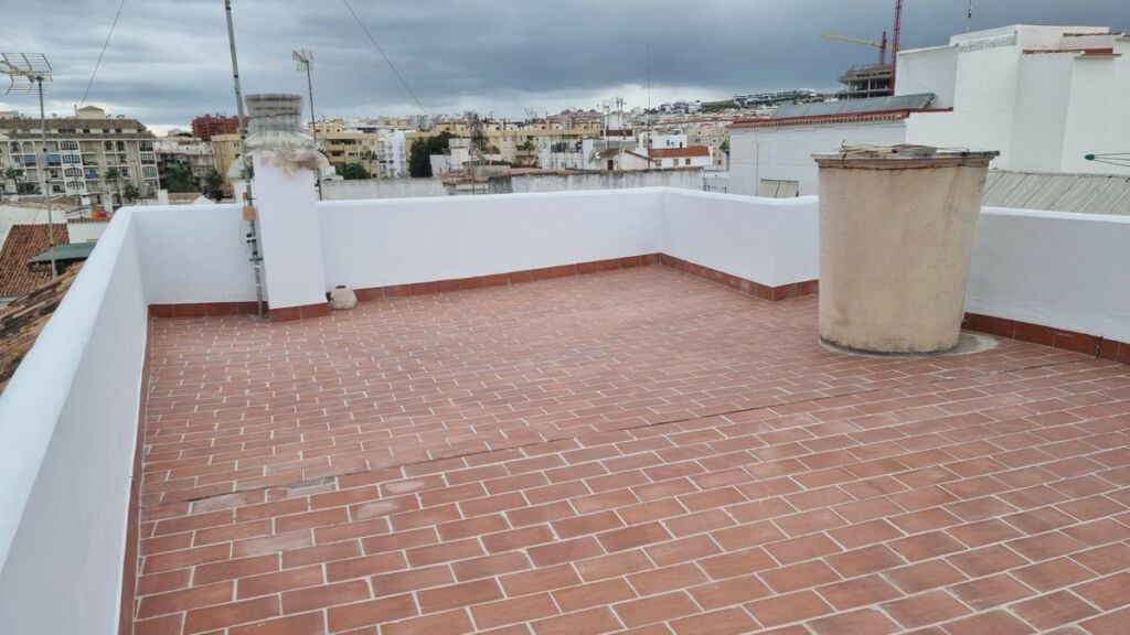 Top Floor Apartment Estepona Málaga