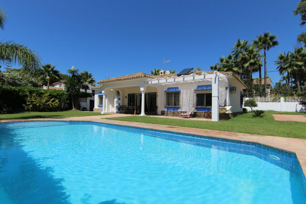 Detached Villa Estepona Málaga