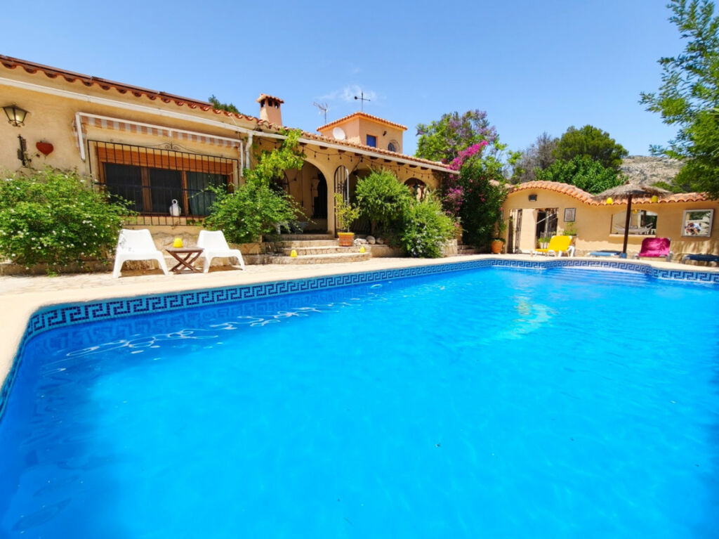 Finca - Cortijo Castell de Castells Alicante