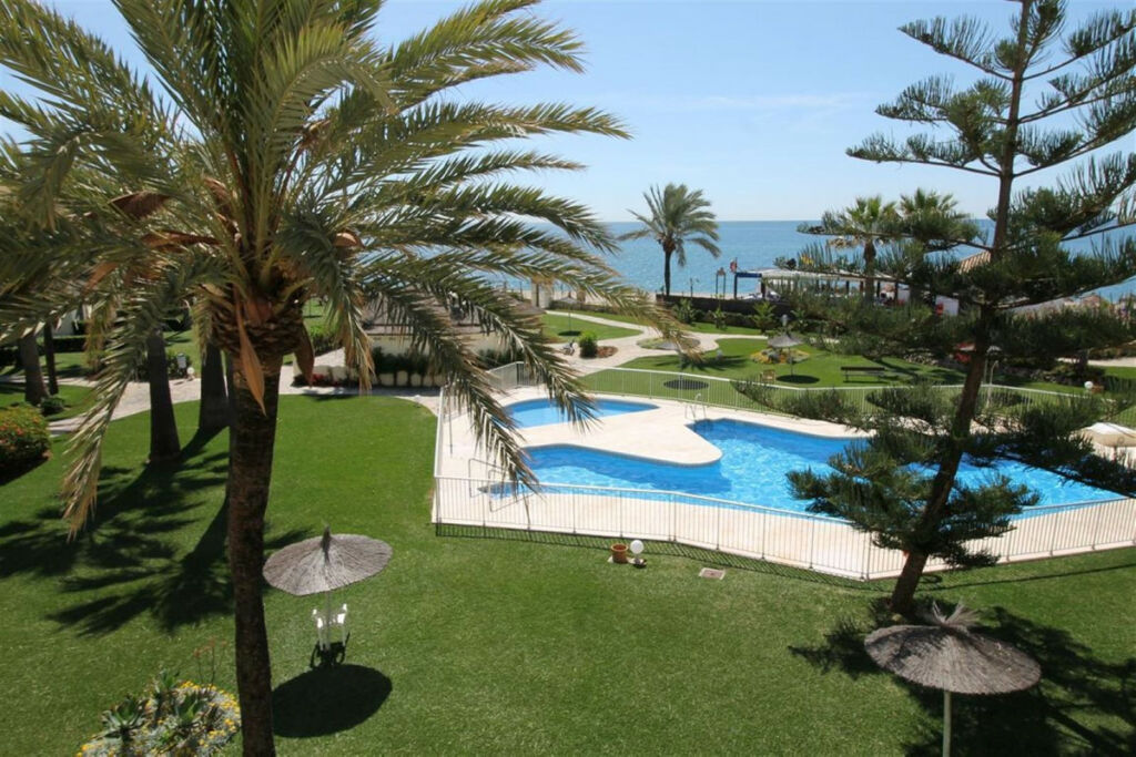 Ground Floor Apartment La Cala de Mijas Málaga - image 2