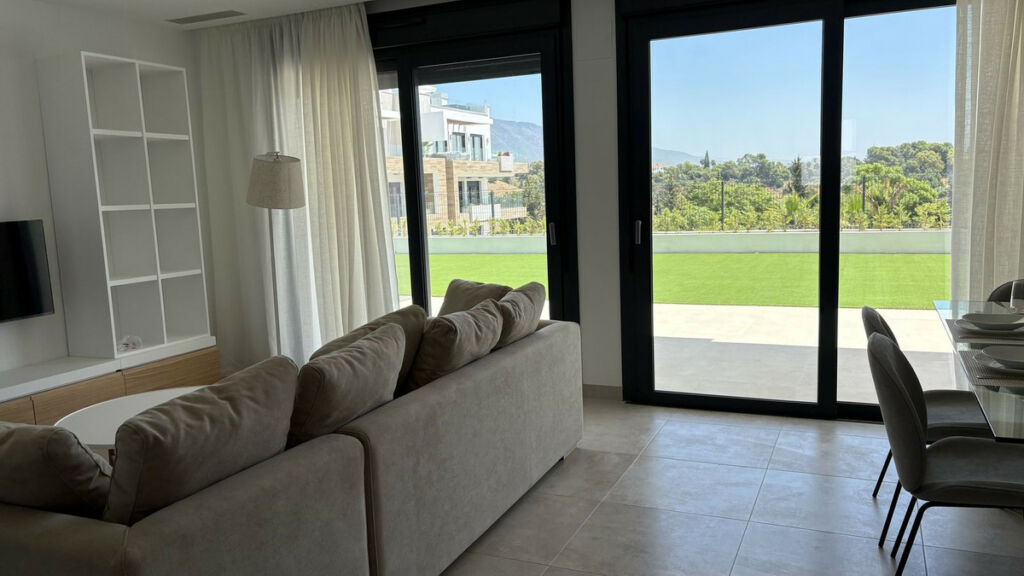 Ground Floor Apartment Atalaya Málaga