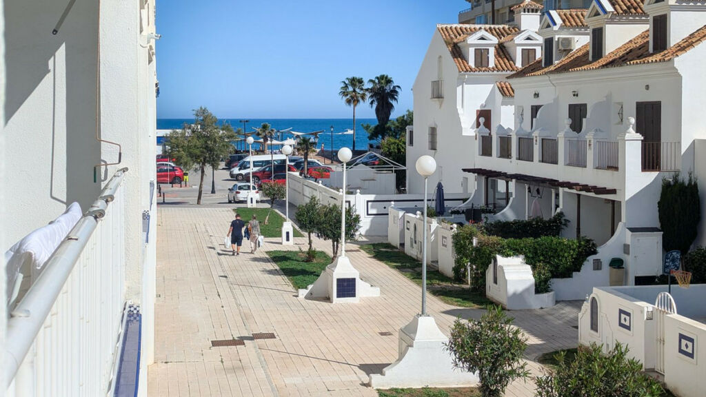 Middle Floor Apartment Fuengirola Málaga