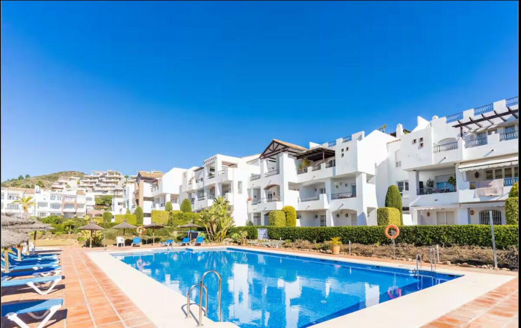 Middle Floor Apartment Benahavís Málaga